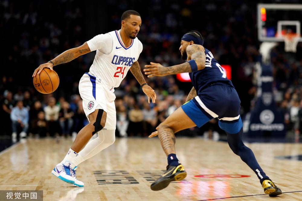 並幫助球隊 並幫助球隊