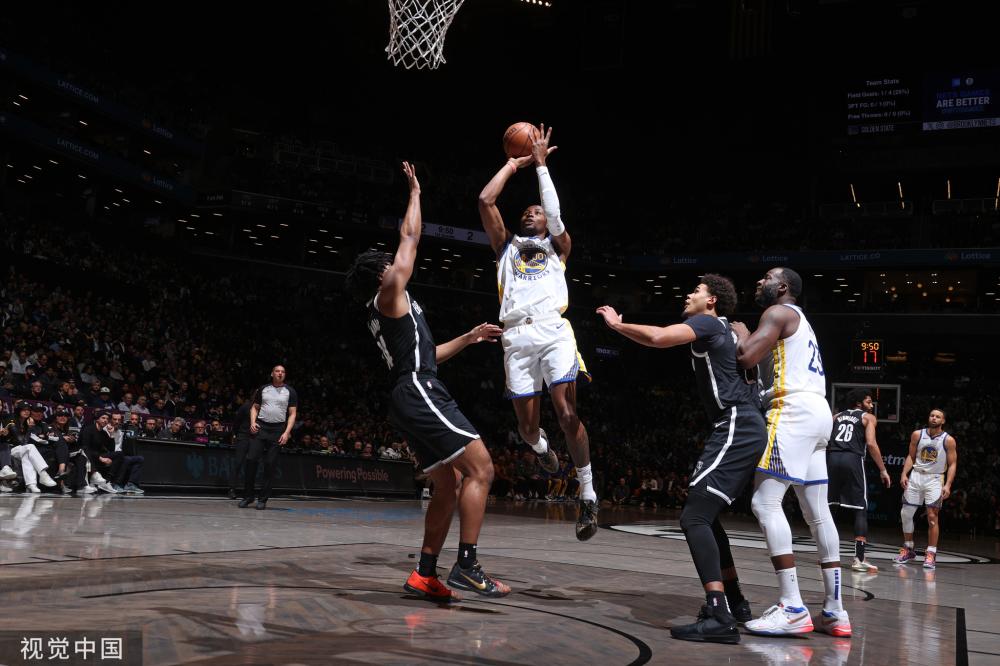 一位来自法 一位来自法