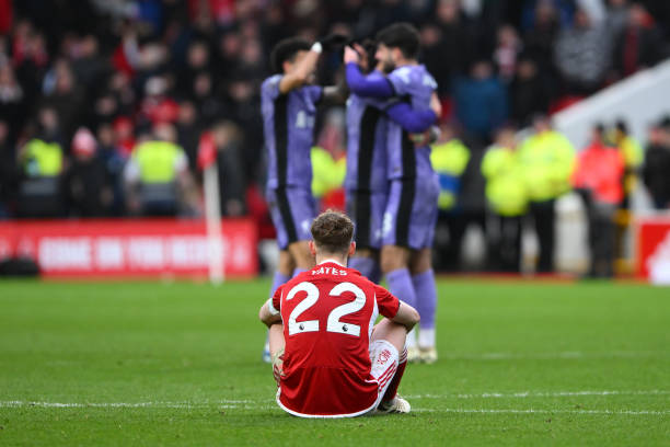 队在艰难情 队在艰难情